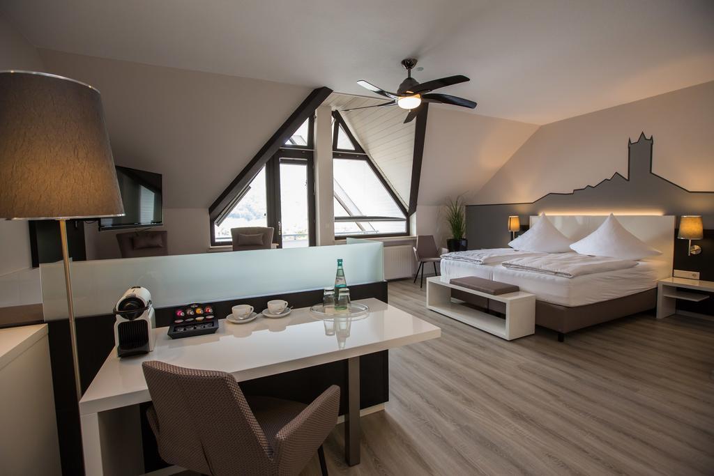 Hotel Traumblick โคเคห์ม ภายนอก รูปภาพ